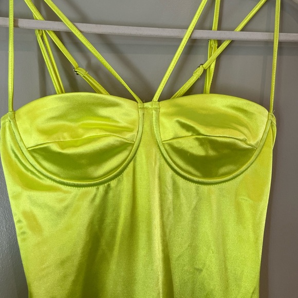 Neon yellow dress NWT - Picture 2 of 6